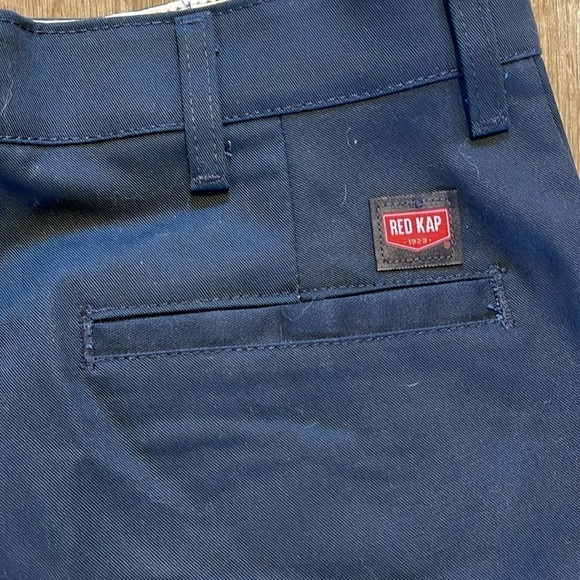RED KAP WORK UTILITY SHORTS  (36) - Picture 6 of 6